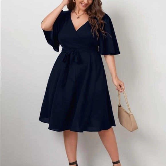 Last one Plus size belted butterfly sleeve dress burgundy - Picture 15 of 16